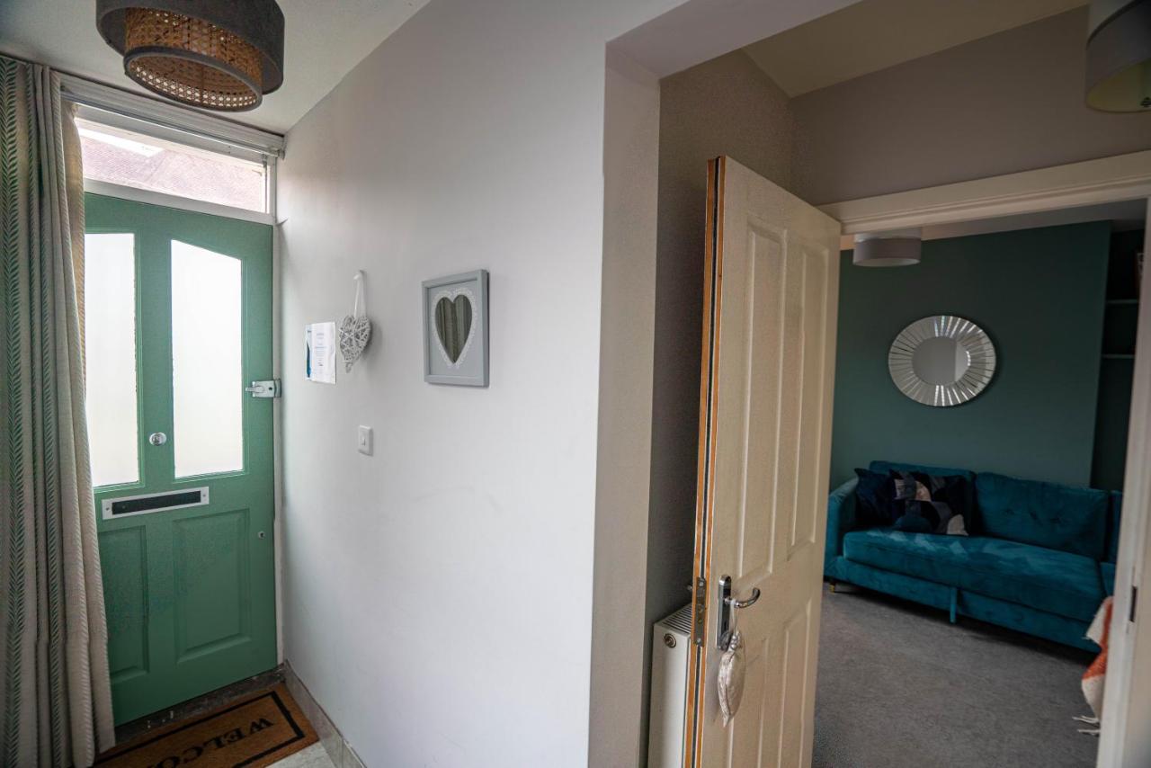 The Becket - Three Bedroom City Centre House With Parking Canterbury Buitenkant foto
