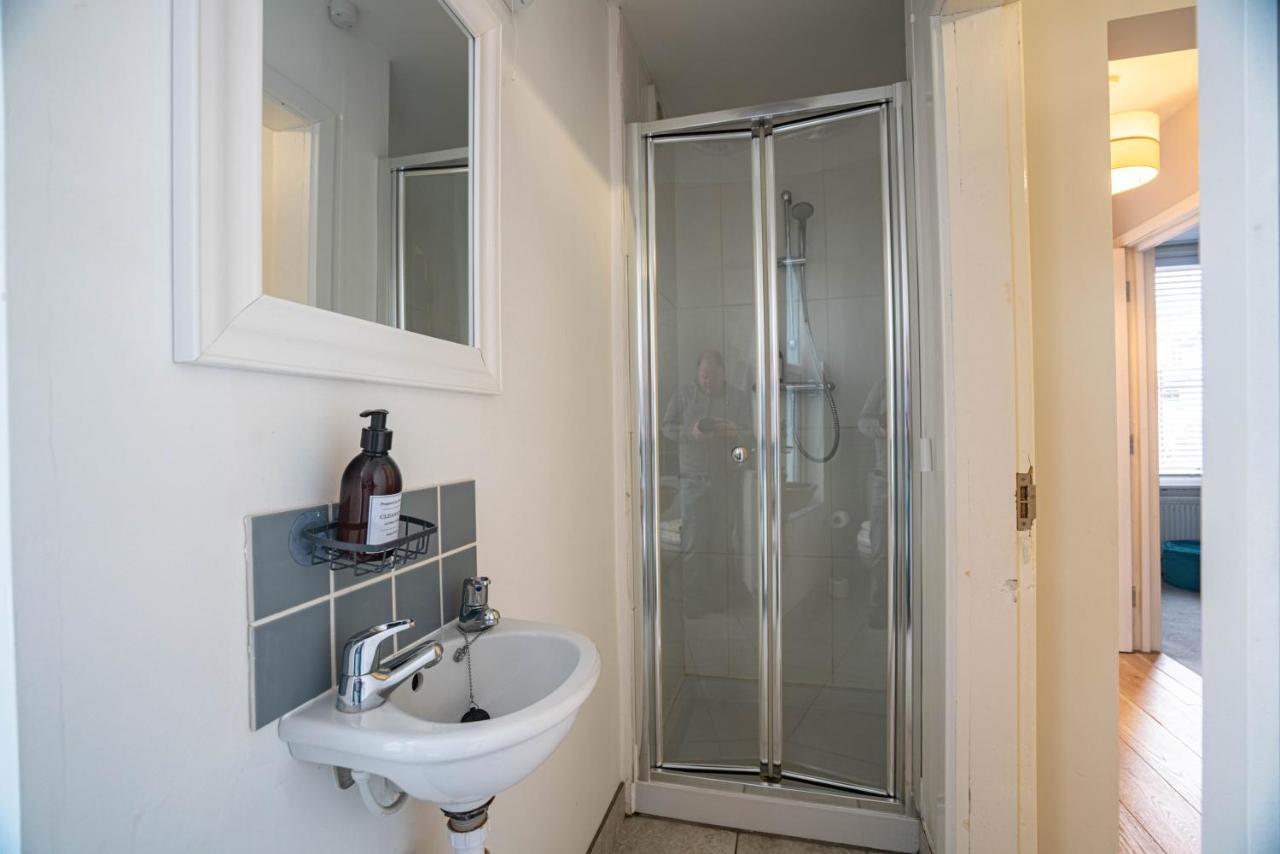 The Becket - Three Bedroom City Centre House With Parking Canterbury Buitenkant foto