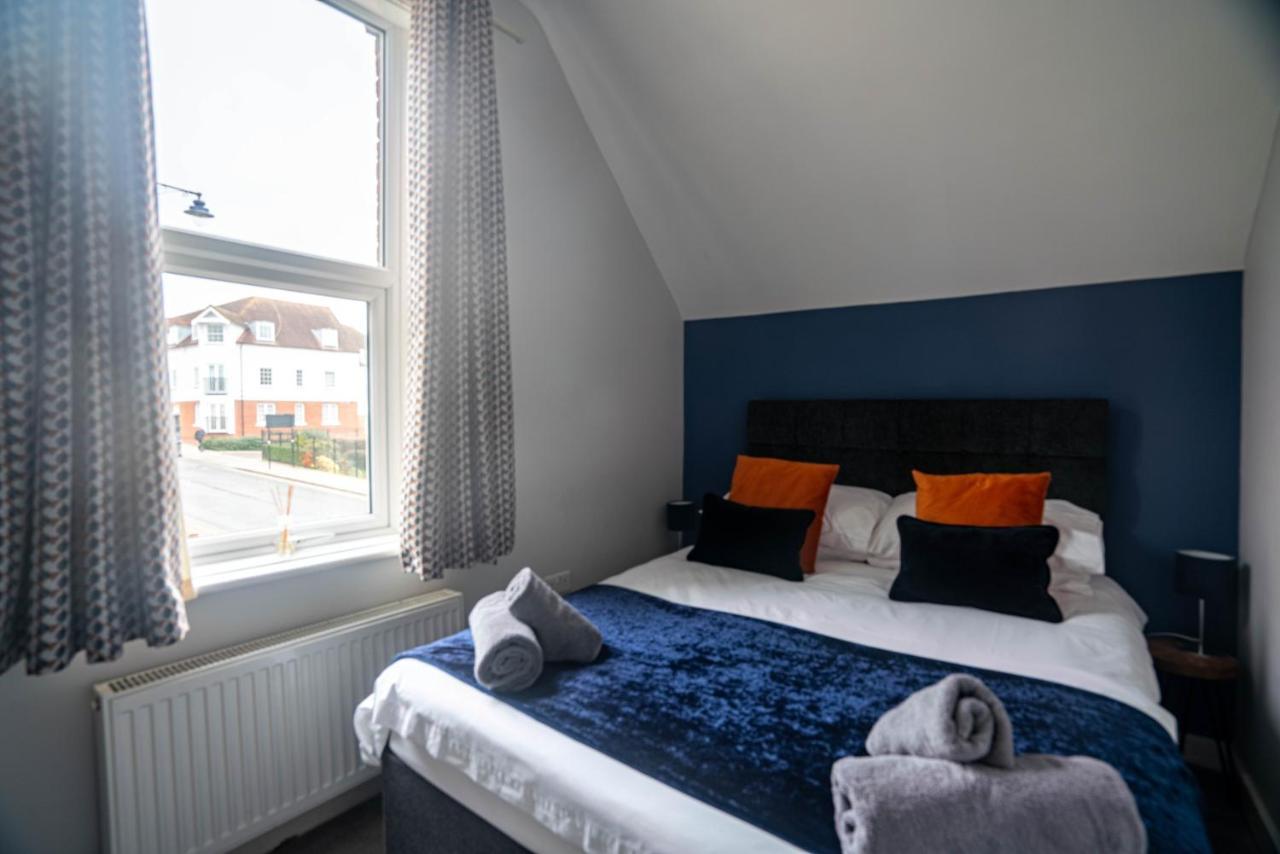 The Becket - Three Bedroom City Centre House With Parking Canterbury Buitenkant foto